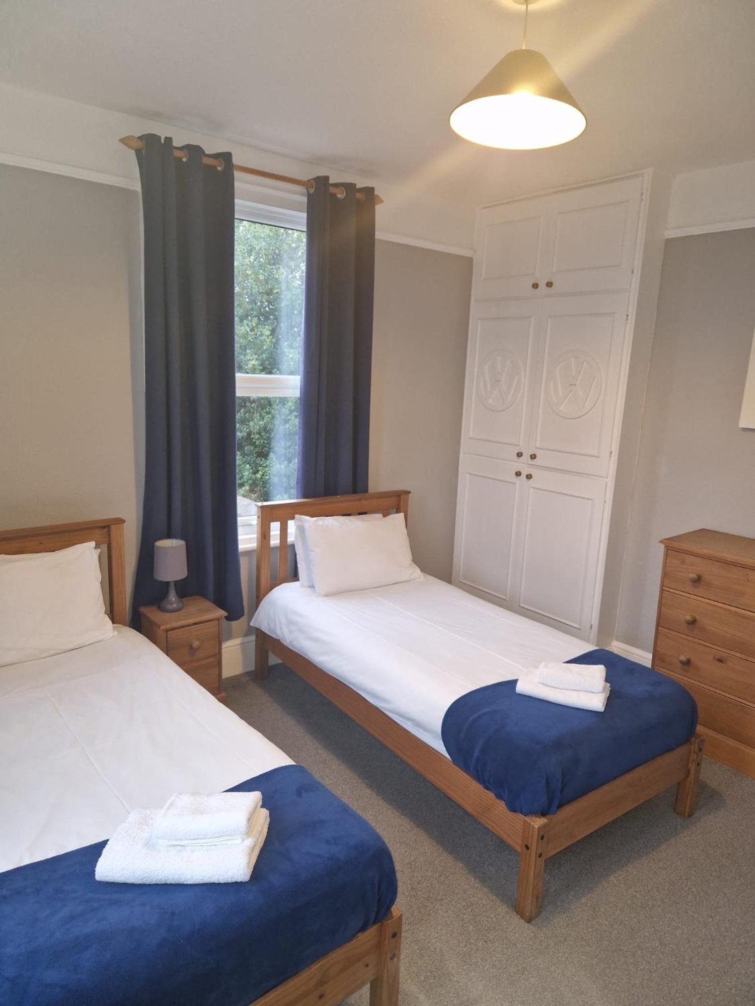 Hereford - Falcon House - Spacious 5 Bedroom House With Games Room - Sleeps 14 Guests - Great Property For Family & Friends Gathering Together - Hosted By Rentmyhouse Exterior foto