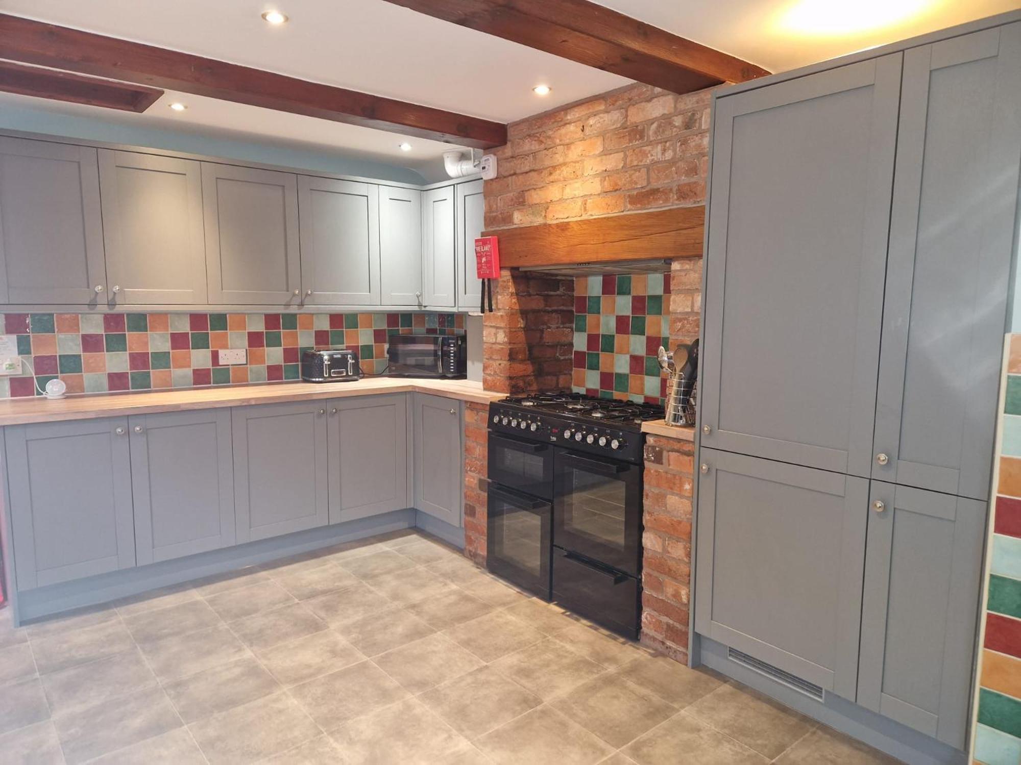 Hereford - Falcon House - Spacious 5 Bedroom House With Games Room - Sleeps 14 Guests - Great Property For Family & Friends Gathering Together - Hosted By Rentmyhouse Exterior foto